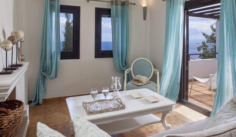 THE AEGEAN SUITES - DELUXE SUITE